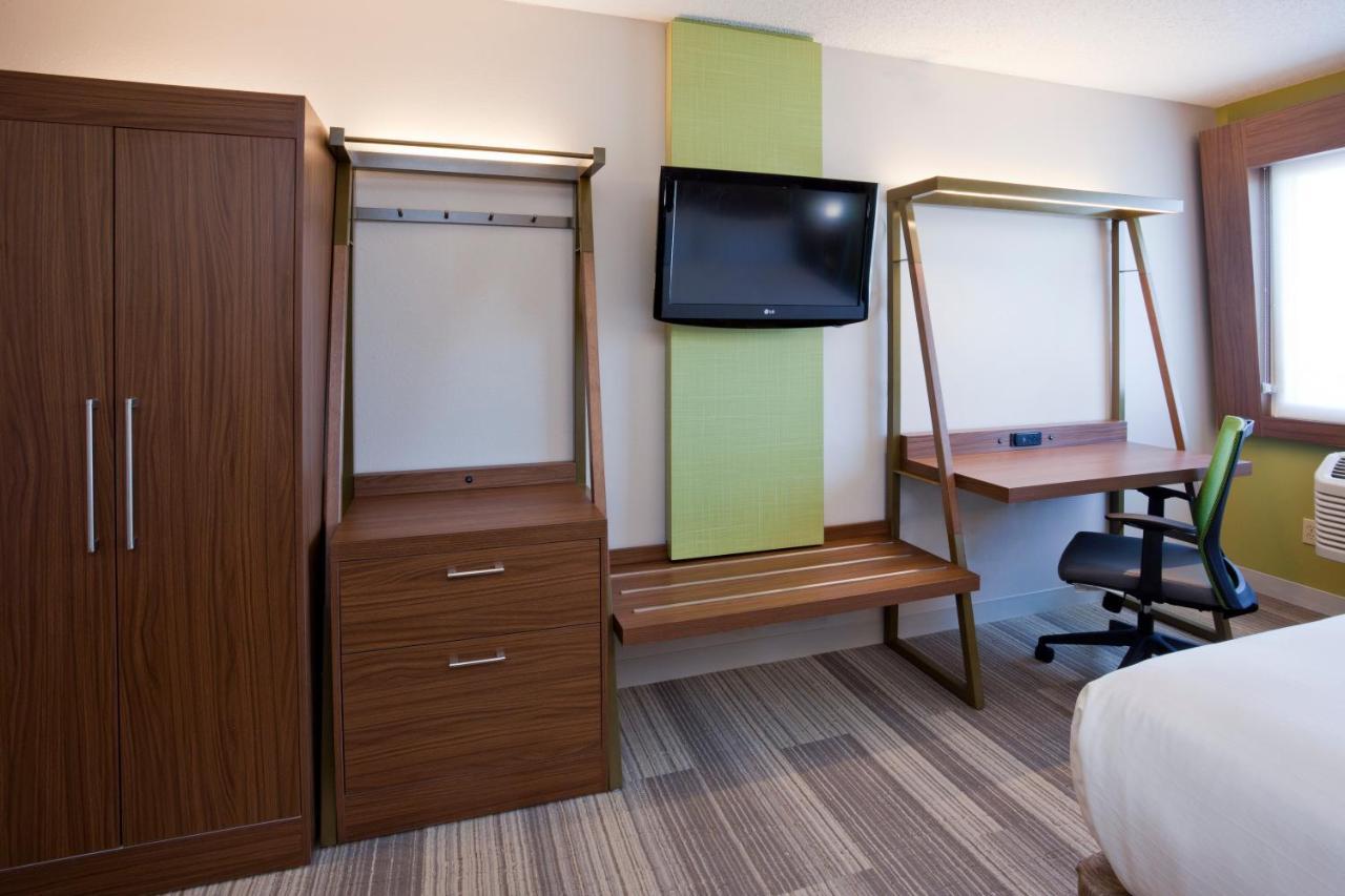Holiday Inn Express Hotel & Suites Minneapolis-Golden Valley By Ihg Сент-Луіс-Парк Екстер'єр фото
